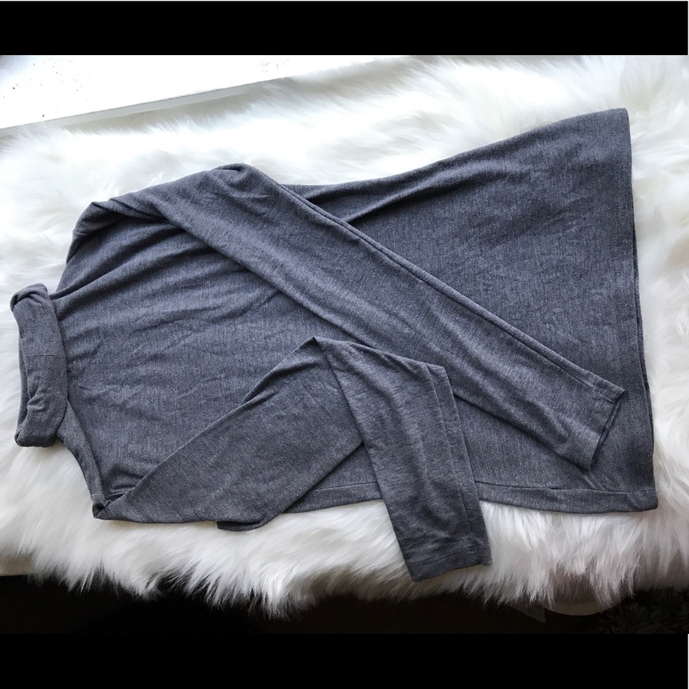 Gray turtleneck